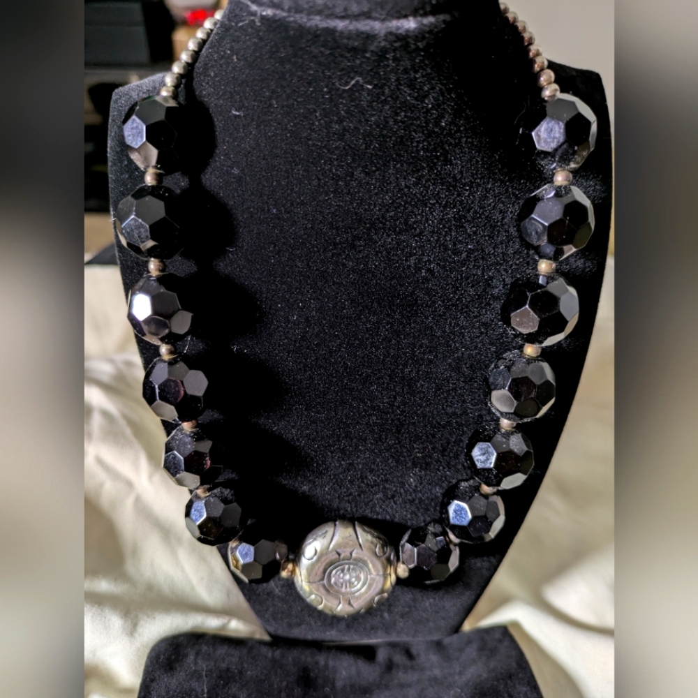 Vintage And Extremely Rare Elegant Black and Silver Beaded Necklace